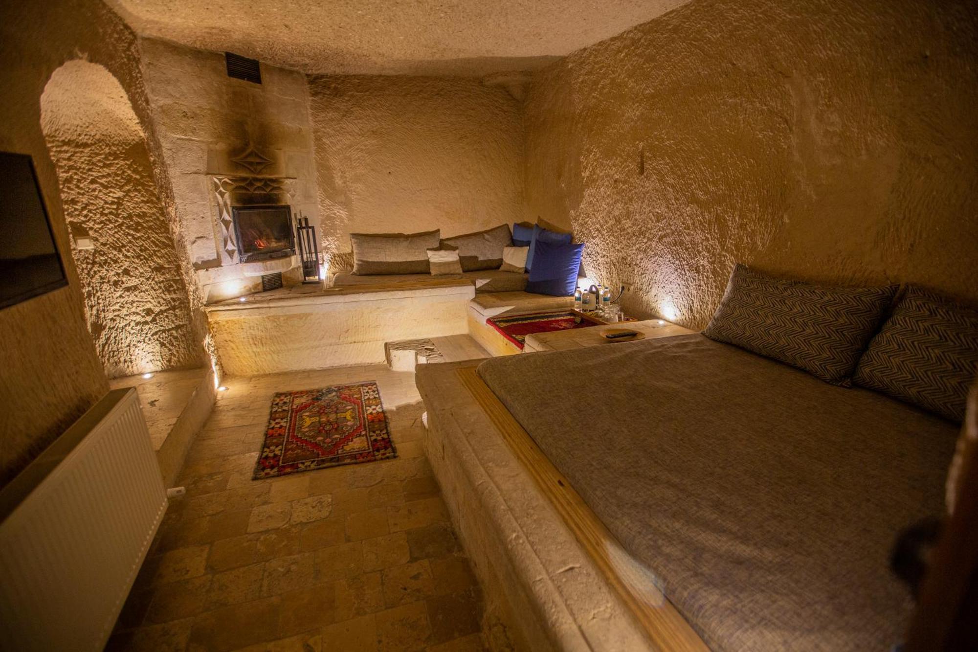 Azure Cave Suites - Cappadocia Göreme Exterior foto