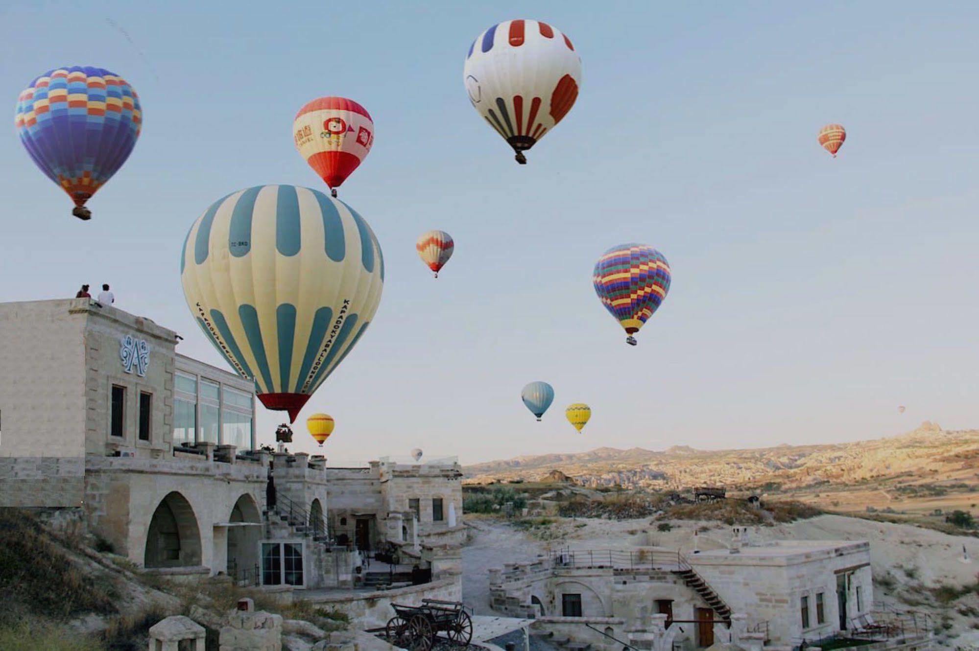 Azure Cave Suites - Cappadocia Göreme Exterior foto